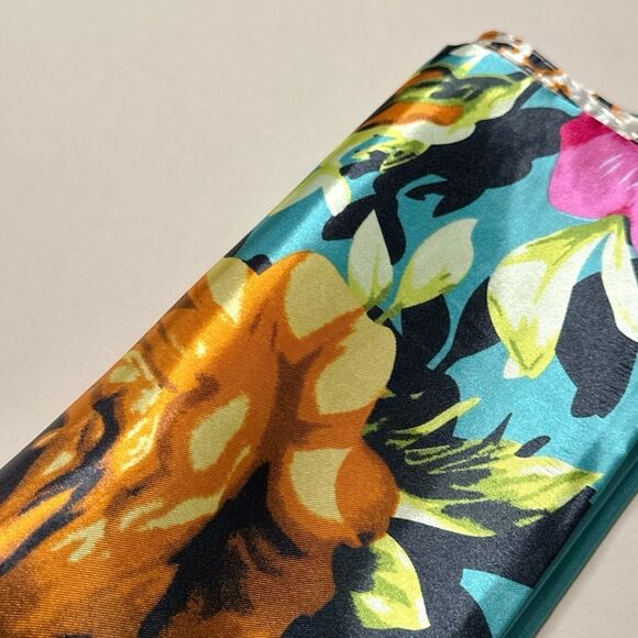 Leopard Print Scarf with Floral Accents G22 - Picture 4 of 4